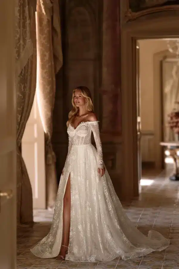 λαμπερό νυφικό με στρας - Bridal Art